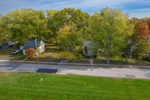 15-19 Atherton Ave, Nashua, NH 03064 - Photo 3