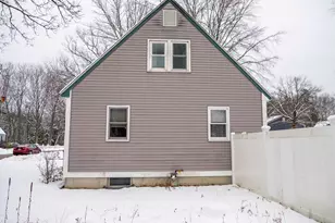 7 Kim Ln, Rochester, NH 03867 - Photo 9