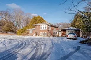 731 Hilldale Ave, Haverhill, MA 01832 - Photo 1