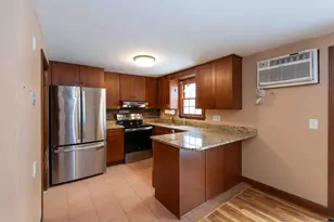 22 Olde Country Village Rd, Londonderry, NH 03053 - Photo 9