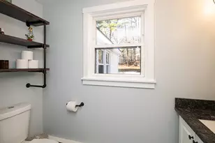 121 Hampstead Rd, Sandown, NH 03873 - Photo 31