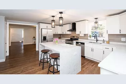 121 Hampstead Road, Sandown, NH 03873 - Photo 5