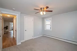 121 Hampstead Rd, Sandown, NH 03873 - Photo 23