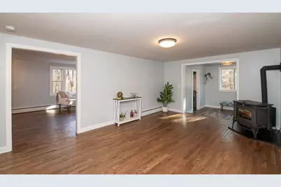 121 Hampstead Road, Sandown, NH 03873 - Photo 11