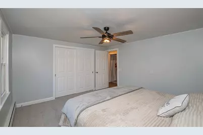 121 Hampstead Road, Sandown, NH 03873 - Photo 19