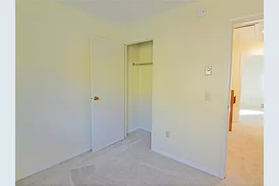 B10 Stonehedge Drive, South Burlington, VT 05403 - Photo 19