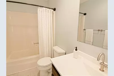 B10 Stonehedge Drive, South Burlington, VT 05403 - Photo 15