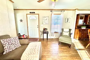 62 Mobile Dr, Hudson, NH 03051 - Photo 5