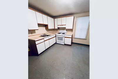 194 Spruce Street, Manchester, NH 03103 - Photo 7