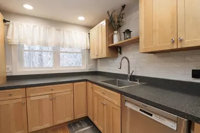 70 Hillside Drive, Henniker, NH 03242 - Photo 9