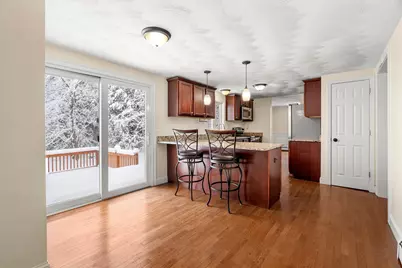 18 Meadow Drive, Hudson, NH 03051 - Photo 9