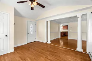 18 Meadow Dr, Hudson, NH 03051 - Photo 7