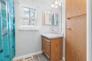 134 Colonial Village, Somersworth, NH 03878 - Photo 15