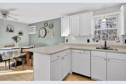 47 Oakridge Drive, Londonderry, NH 03053 - Photo 19