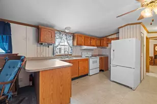 26 Amherst Rd, Newmarket, NH 03857 - Photo 7