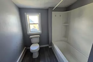 452 Manchester St, Manchester, NH 03103 - Photo 13