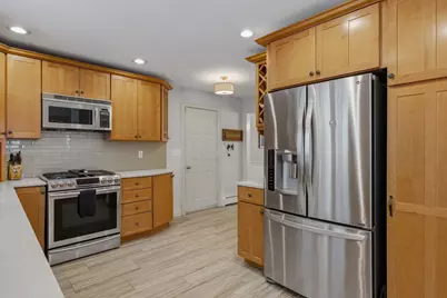 1 Pheasant Lane, Portsmouth, NH 03801 - Photo 5