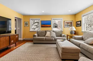 28 Old Spring Dr, Grantham, NH 03753 - Photo 7