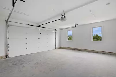 21 Crestview Way, Raymond, NH 03077 - Photo 3