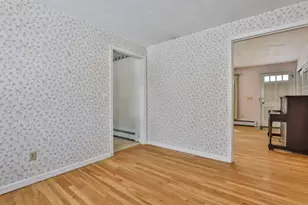 8 Prince Dr, Hudson, NH 03051 - Photo 7