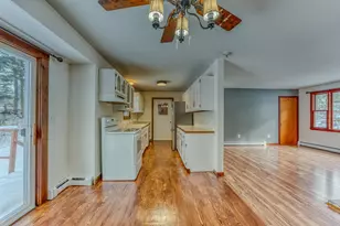 22 Winter St, Littleton, NH 03561 - Photo 15