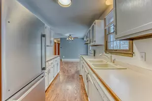 22 Winter St, Littleton, NH 03561 - Photo 13