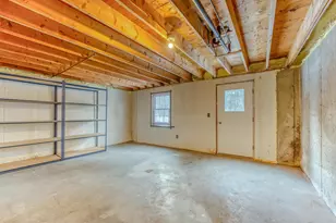 22 Winter St, Littleton, NH 03561 - Photo 29