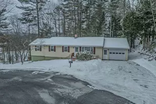 22 Winter St, Littleton, NH 03561 - Photo 5