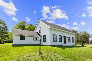 34 Pleasant St, Lyme, NH 03768 - Photo 1
