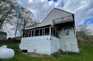 11 White Plains Rd, Webster, NH 03303 - Photo 3