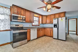 12 Hemlock St, Hudson, NH 03051 - Photo 13