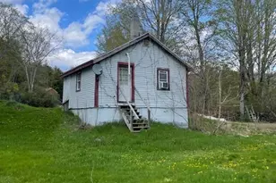 11 White Plains Rd, Webster, NH 03303 - Photo 11