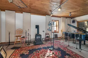 11 White Plains Rd, Webster, NH 03303 - Photo 17