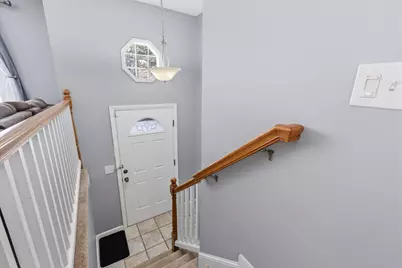 19 Sherwood Road, Londonderry, NH 03053 - Photo 9