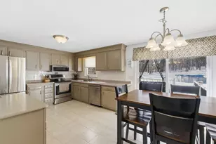 19 Sherwood Rd, Londonderry, NH 03053 - Photo 13