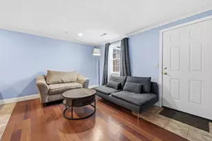 804 Elmwood Dr, Hudson, NH 03051 - Photo 5