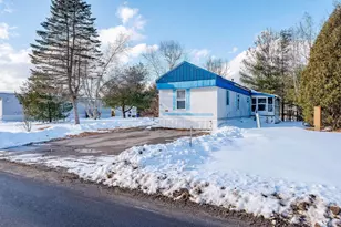 42 Trade Wind Ln, Rochester, NH 03867 - Photo 3