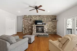 95 Wright Rd, Hollis, NH 03049 - Photo 9