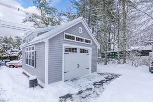 1109A Mammoth Rd, Pelham, NH 03076 - Photo 3