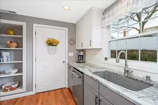 535 Coral Ave, Manchester, NH 03104 - Photo 17