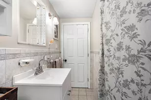 378 Chester Rd, Auburn, NH 03032 - Photo 11