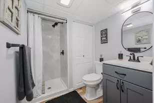 2052 Lake Shore Rd, Manchester, NH 03109 - Photo 27