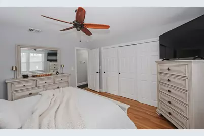 2052 Lake Shore Road, Manchester, NH 03109 - Photo 15