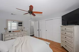 2052 Lake Shore Rd, Manchester, NH 03109 - Photo 15