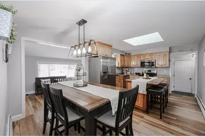 2052 Lake Shore Road, Manchester, NH 03109 - Photo 3