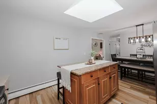 2052 Lake Shore Rd, Manchester, NH 03109 - Photo 7