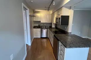 90 Fleet St, Portsmouth, NH 03801 - Photo 3