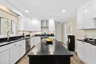 10 Berlang Rd, Londonderry, NH 03053 - Photo 7