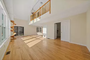 733 S Stark Hwy, Weare, NH 03281 - Photo 7