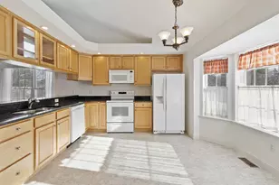 15 Country Ln, East Kingston, NH 03827 - Photo 9